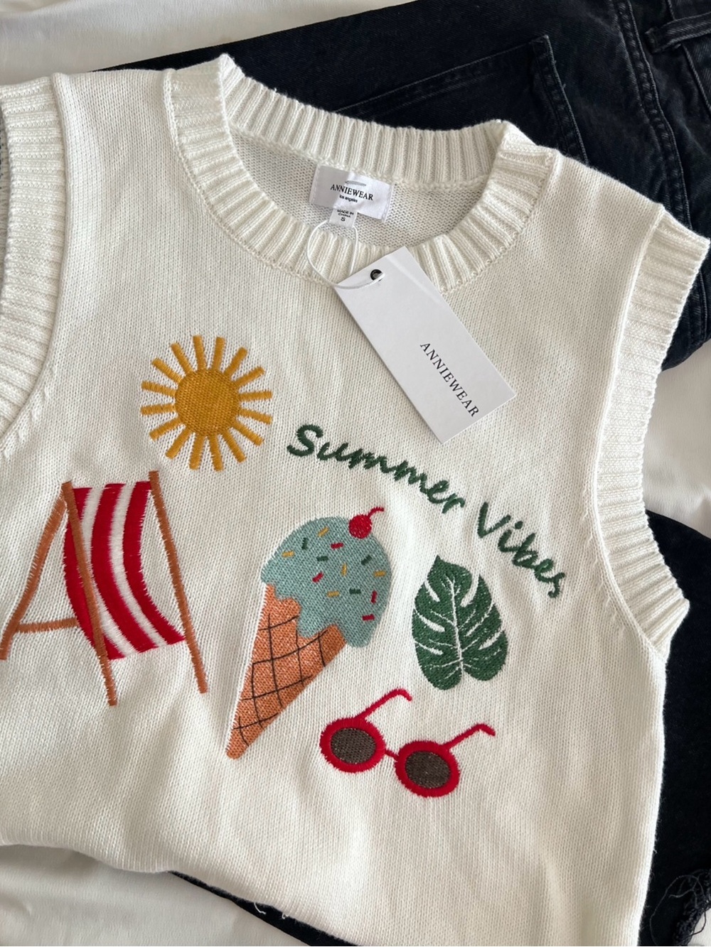 NWT Anniewear Summer Vibes Vest ☀️ - Picture 2 of 5